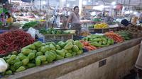 Harga pangan dan sayuran terpantau masih naik di awal 2023 di Pasar Tigaraksa Tangerang. Foto: Liputan6.com/Nita