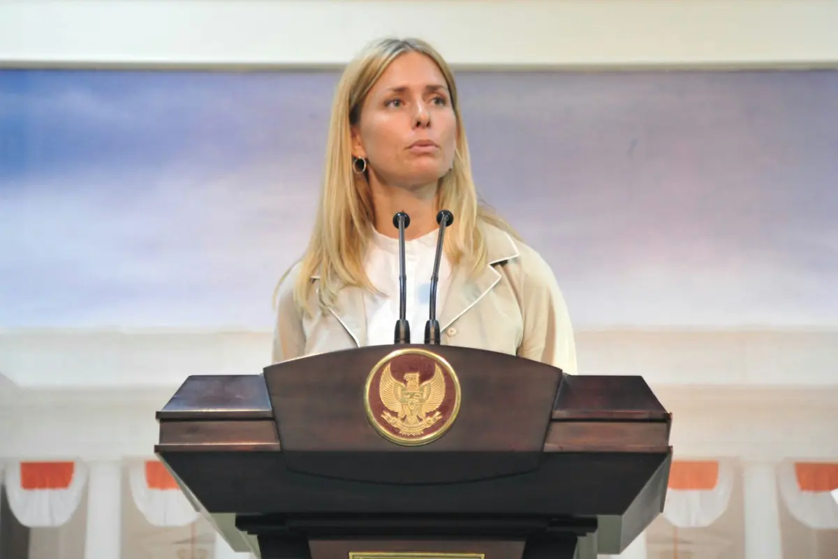 Helena Helmersson dari H&M Global Production berkunjung ke Istana Merdeka dan bertemu dengan  Presiden Jokowi.