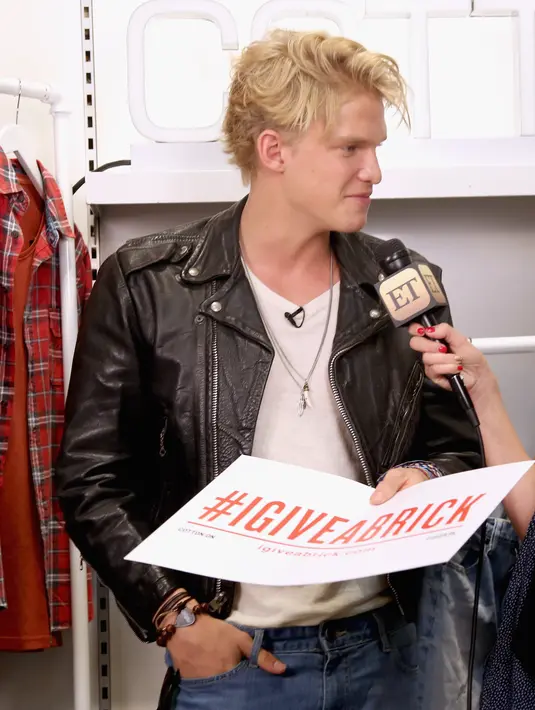 "Hingga saat ini masih sangat terganjal dihatiku, aku masih berharap padanya (Gigi), namun rasa ini harus ku pendam sedalam mungkin," ungkapnya. (AFP/Bintang.com)