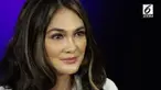Di balik parasnya yang menawan, Luna Maya ternyata menyimpan keinginan unik terkait pengalaman gaib.