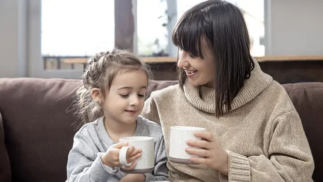 Ide lainnya adalah meminta anak memperbaiki kesalahan mereka sebagai bentuk tanggung jawab.