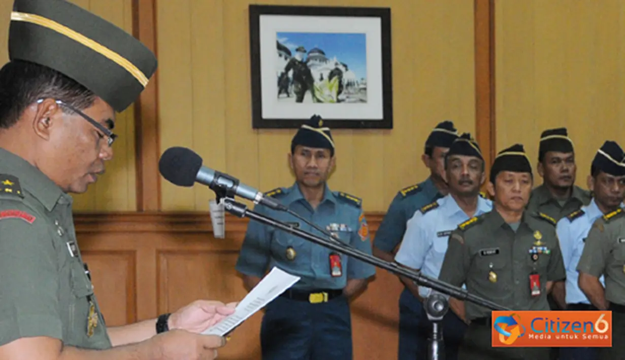 Citizen6, Cilangkap: Dalam rangka meningkatkan profesionalisme dan SDM, Puspen TNI bekerja sama dengan LSF menyelenggarakan Penataran Penulisan Opini  untuk Perwira dan PNS TNI TA. 2012, Senin (2/7). (Pengirim: Badarudin Bakri)