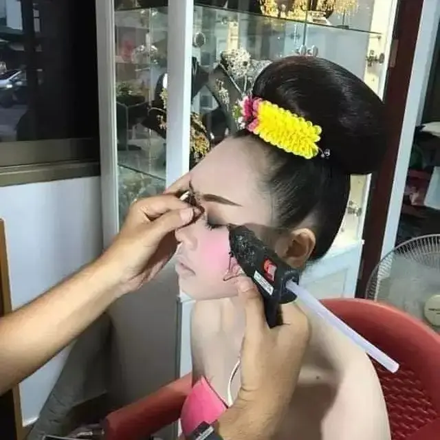 6 Momen Apes di Salon Bikin Elus Dada, Gagal Menikmati Momen Me Time