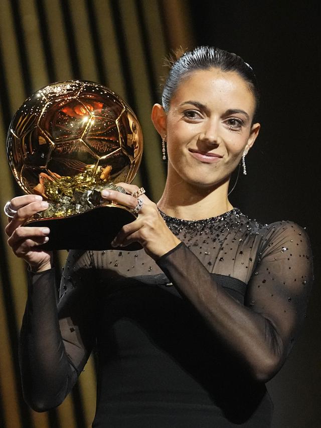 Aitana Bonmati Pemenang Ballon d'Or Feminin 2023