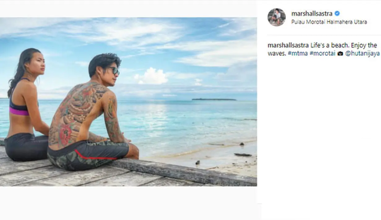 Tak hanya punya hobi travelling, ternyata Marshall Sastra juga penggemar tato. Dada dan tangan dari pria berwajah tampan ini dipenuhi dengan berbagai macam tato. (instagram.com/marshallsastra)