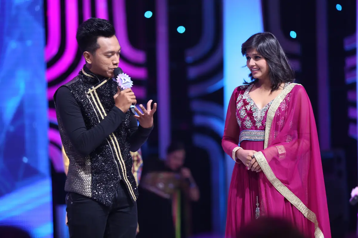 [Bintang] Bintang Khushi Puji Penampilan Nuril D'Academy 4