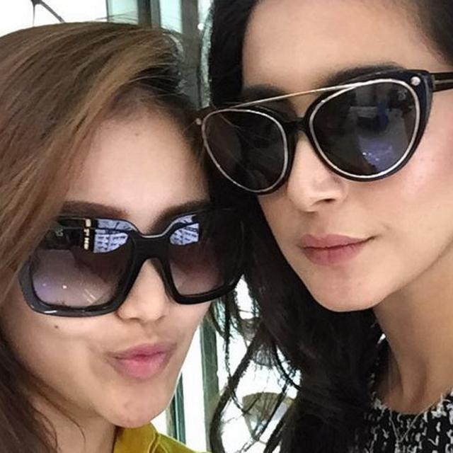 Bila Ayu Ting Ting Dan Nabila Syakieb Foto Bersama News Entertainment Fimela Com