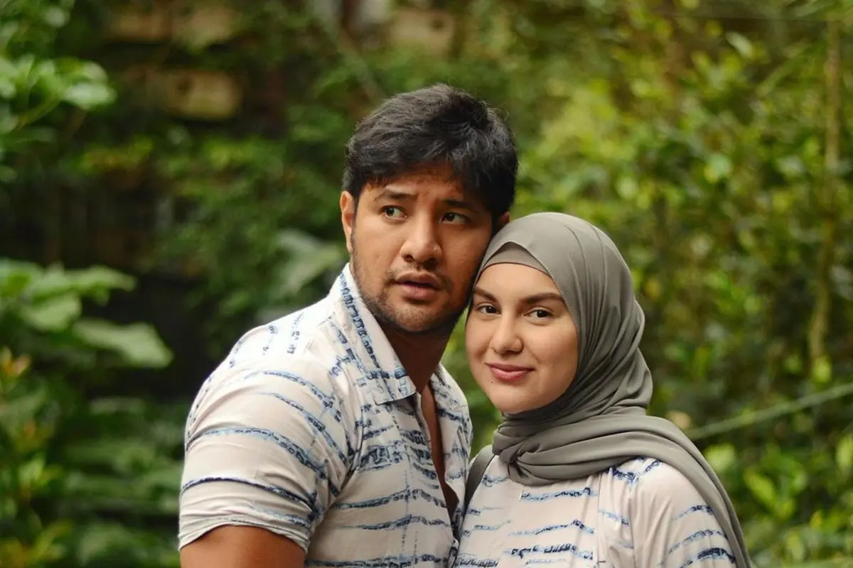 Momen Irish Bella dan Ammar Zoni Pakai Piyama, Serasi Banget