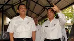 Kepala BNN Budi Waseso (kanan) mengajak Menkopolhukam Luhut Binsar Pandjaitan untuk melihat fasilitas yang dimiliki BNN, Jakarta, Kamis (10/3/2016). Luhut menilai, fasilitas lembaga BNN cukup memprihatinkan. (Liputan6.com/Helmi Afandi)
