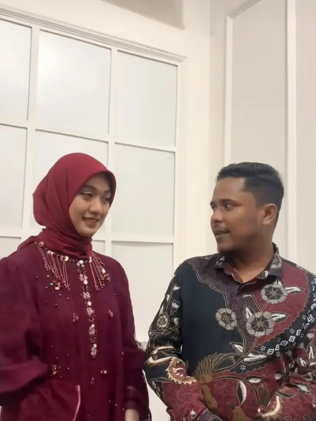 Wisuda Nafha Firah Tunangan Mamat Alkatiri