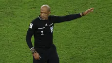 Pertandingan Timnas Indonesia melawan Bahrain pada Grup C Kualifikasi Piala Dunia 2026 yang berlangsung di Bahrain National Stadium, Riffa, Kamis (10/10/2024) diwarnai dengan kontroversi dari wasit Ahmed Al Kaf. (AFP/Karim Jaafar)