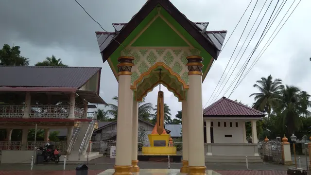 Kentungan yang terdapat di Masjid Gudang (Liputan6.com/Rino Abonita)