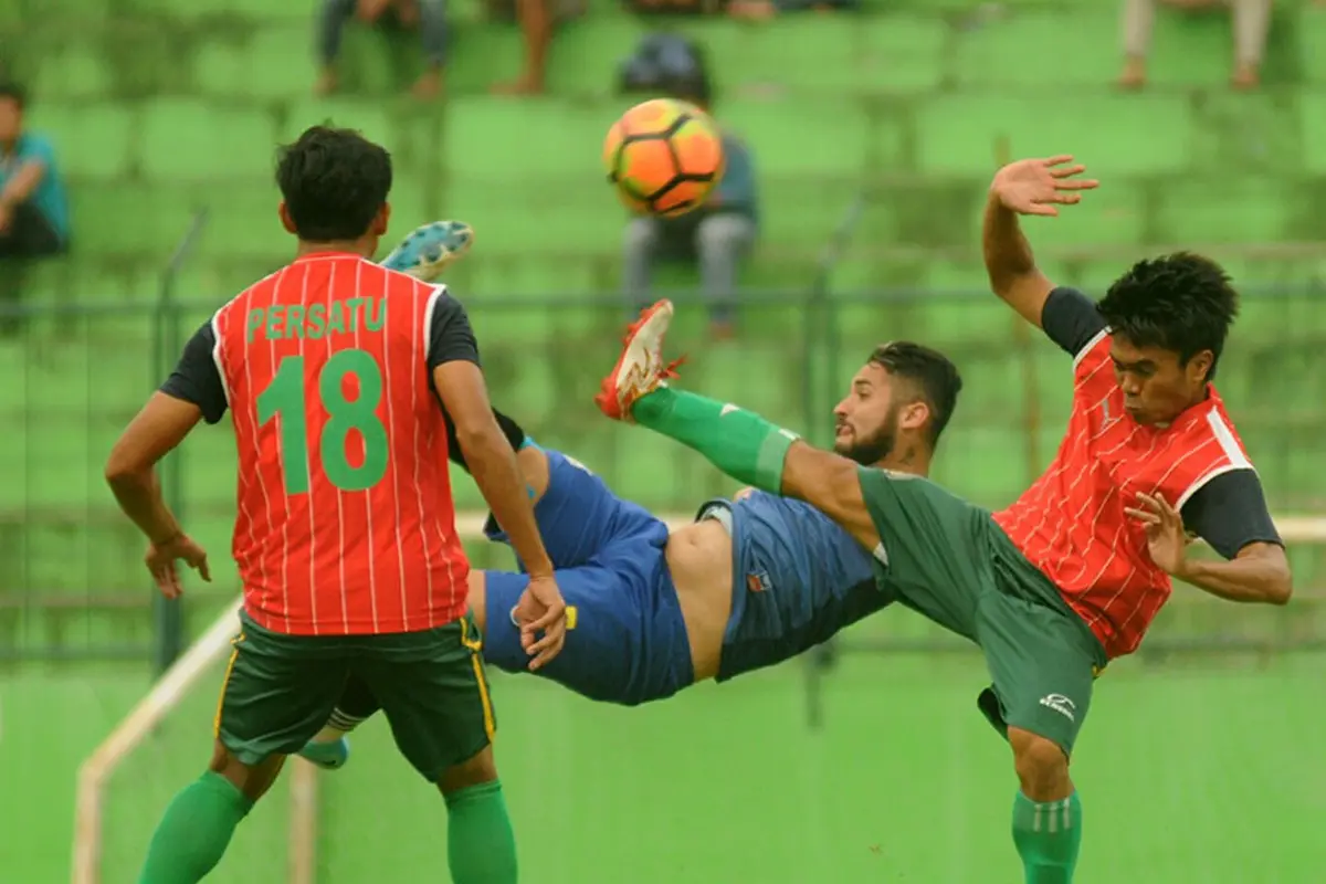 Persiba Balikpapan vs Persatu