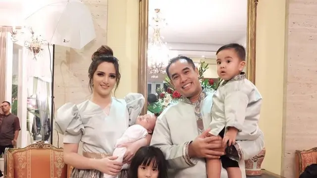 [Bintang] Nia Ramadhani