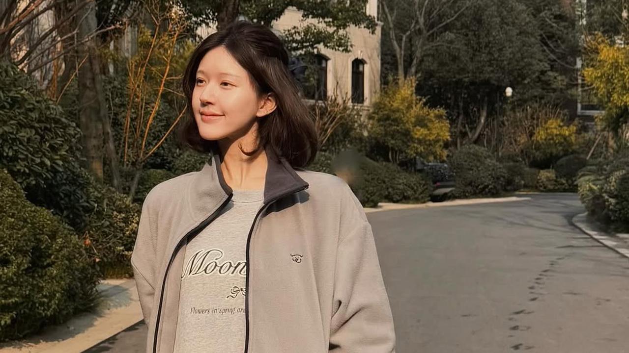 Model Rambut Wanita Sebahu Ala Zhao Lusi (Sumber: Instagram/rooosyzh09)</p>