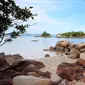 Pantai Tanjung Kerasak (dok.Instagram@tic_basel/https://www.instagram.com/p/BybjaaKlnoT//Devita Nur Azizah