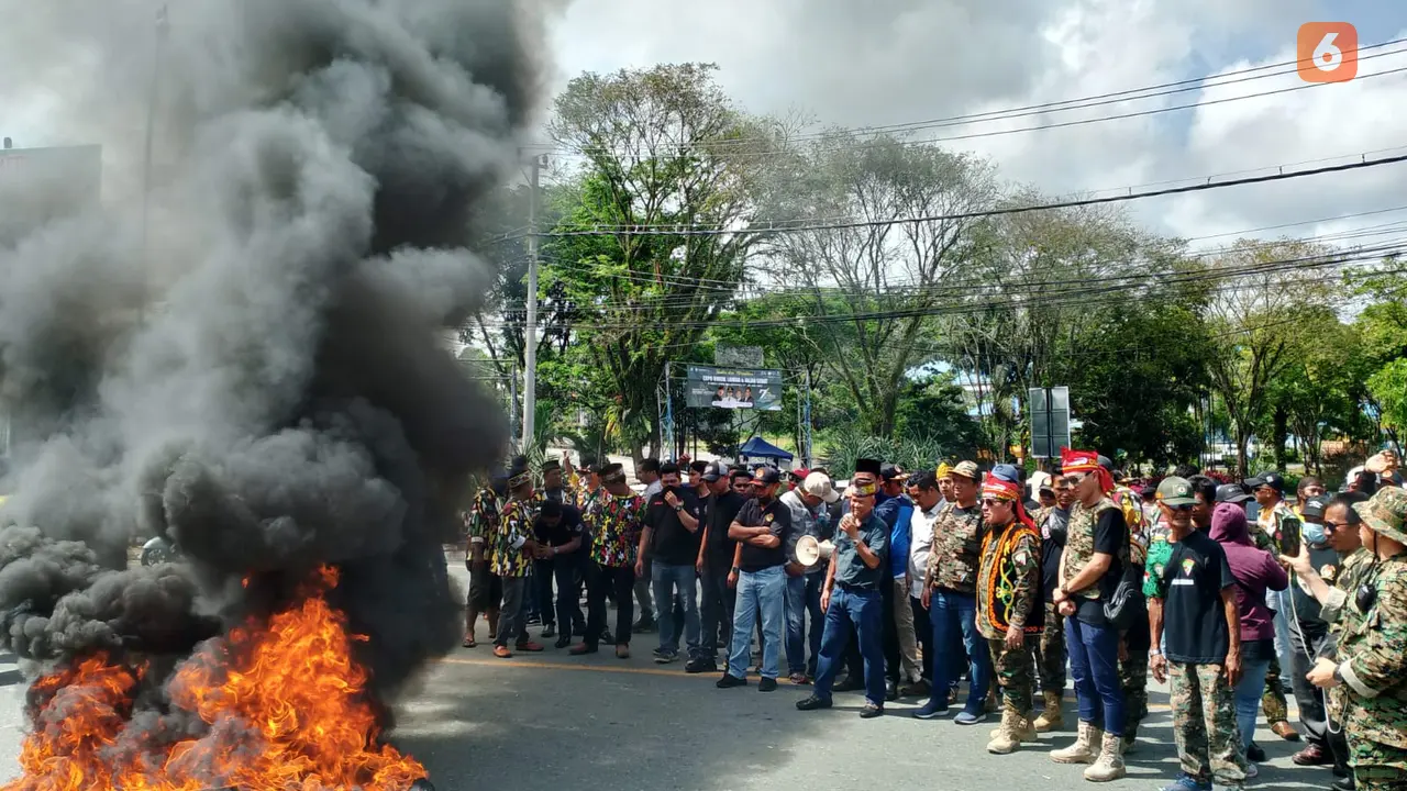 Demo Rocky Gerung