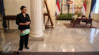 Menteri Luar Negeri Indonesia Retno LP Marsudi berpose usai melakukan pertemuan di Gedung Pancasila, Jakarta, (12/1). (Liputan6.com/Faizal Fanani)