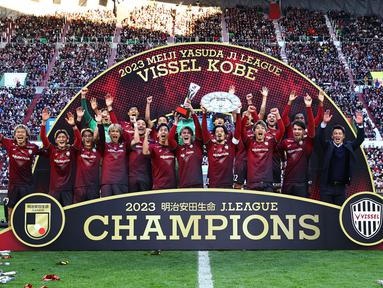 Musim baru J1 League 2024 segera dimulai pada 23 Februari 2024. Vissel Kobe sebagai juara bertahan telah bersiap mempertahankan gelar meski tanpa melakukan banyak perubahan berarti dalam skuad mereka musim ini. (J.LEAGUE)