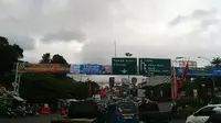 Padat Merayap Jalur Puncak di Libur Imlek