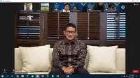 Sandiaga saat menhadiri wisuda Unhasy Jombang secara virtual. (Dian Kurniawan/Liputan6.com)