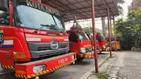 Mobil pemadam yang terparkir di Mako DPKP Kota Depok. (Liputan6.com/Dicky Agung Prihanto)