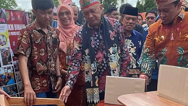 Menteri Koperasi dan UKM Teten Masduki