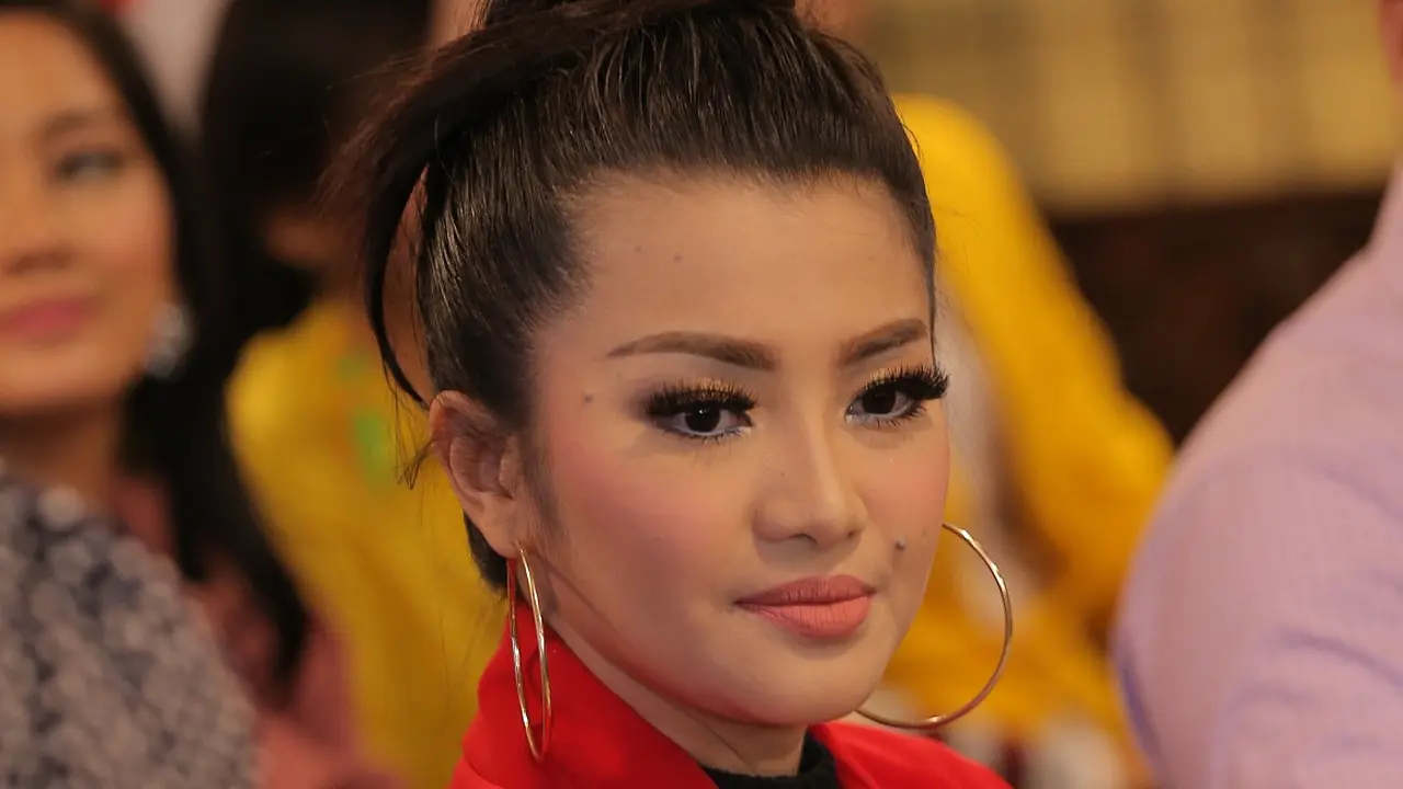 [Bintang] Fitri Carlina