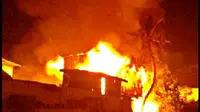 Rumah Terbakar di Kelapa Gading, 19 Mobil Pemadam Dikerahkan
