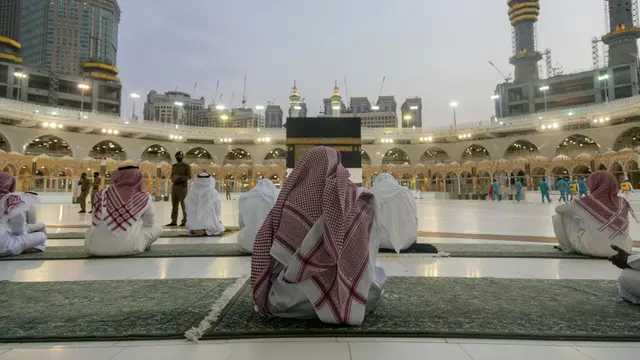 FOTO: Masjidil Haram Bersiap Menyambut Jemaah Haji