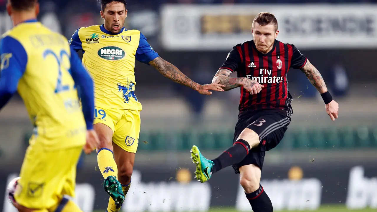 AC Milan Tolak Lepas Gelandangnya ke Tiongkok