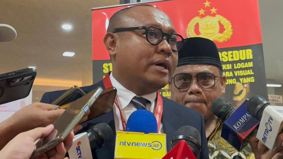 ️ Kuasa hukum Jusuf Kalla resmi laporkan Rismon Sianipar ke Bareskrim Polri. Polemik ijazah kini masuk babak hukum yang makin serius. #JusufKalla #Bareskrim #IjazahPalsu