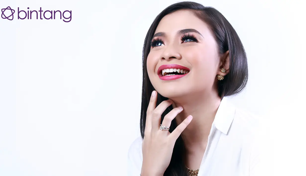 Shiha Zikir juga mengungkapkan bahwa artis Malaysia banyak yang berkarier di Indonesia. "Banyak dari mereka menganggap saya orang yang beruntung karena bisa menembus pasar Indonesia" ujarnya. (Foto: Febio Hernanto/Bintang.com)