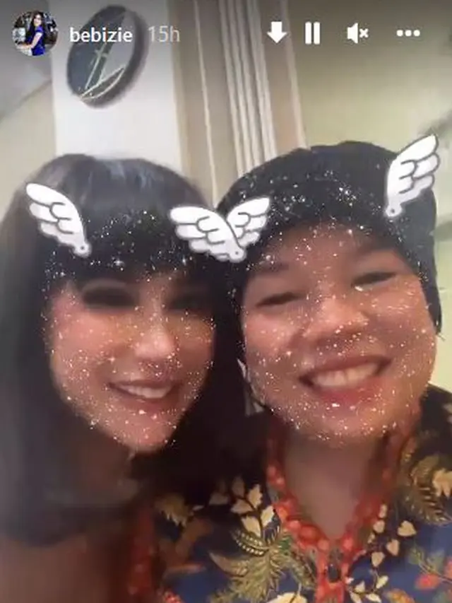 6 Potret Bebizie Dandan Mirip Vanessa Angel, Sampai Dipanggil 'Mami' oleh Gala Sky