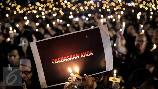Ribuan Lilin Untuk Ahok Sinari Pelataran Tugu Proklamasi