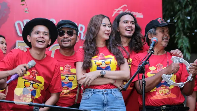 [Bintang] Aura Kasih