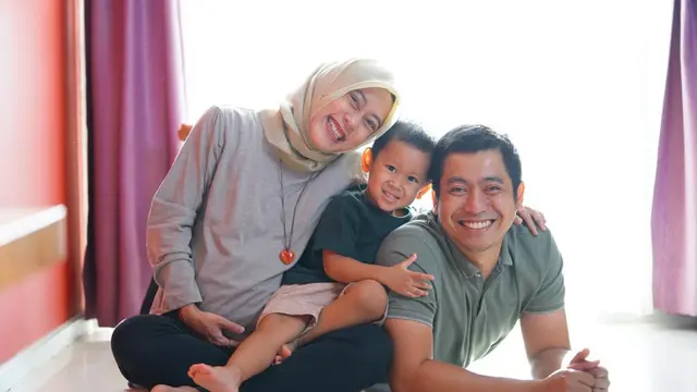 Ratri dan keluarga kecilnya