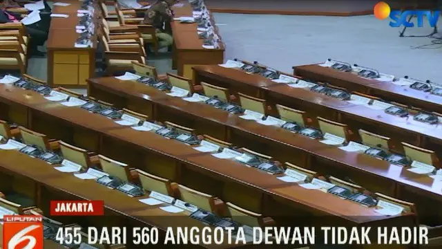 Berdasarkan absensi, dari total 560 anggota dewan hanya 105 yang hadir.