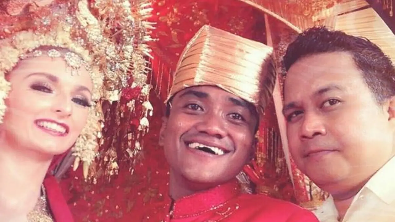 Bayu Kumbara dan Jennifer Blocklehurst