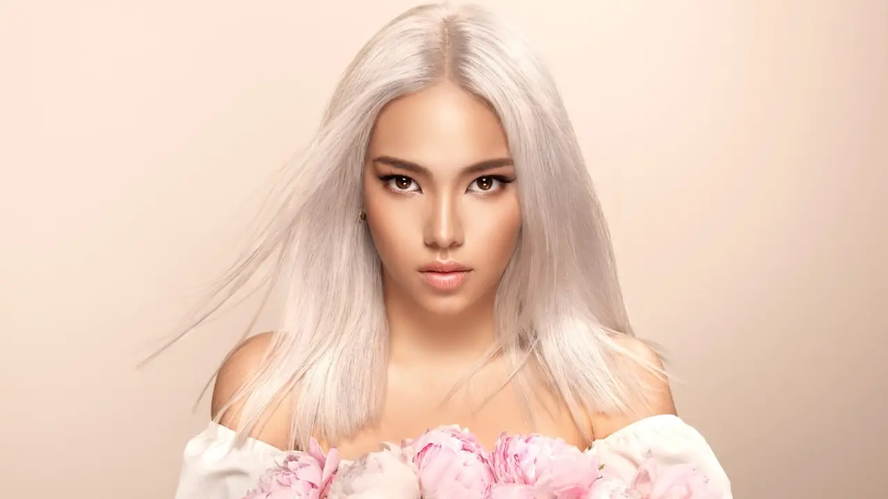 dyed hair