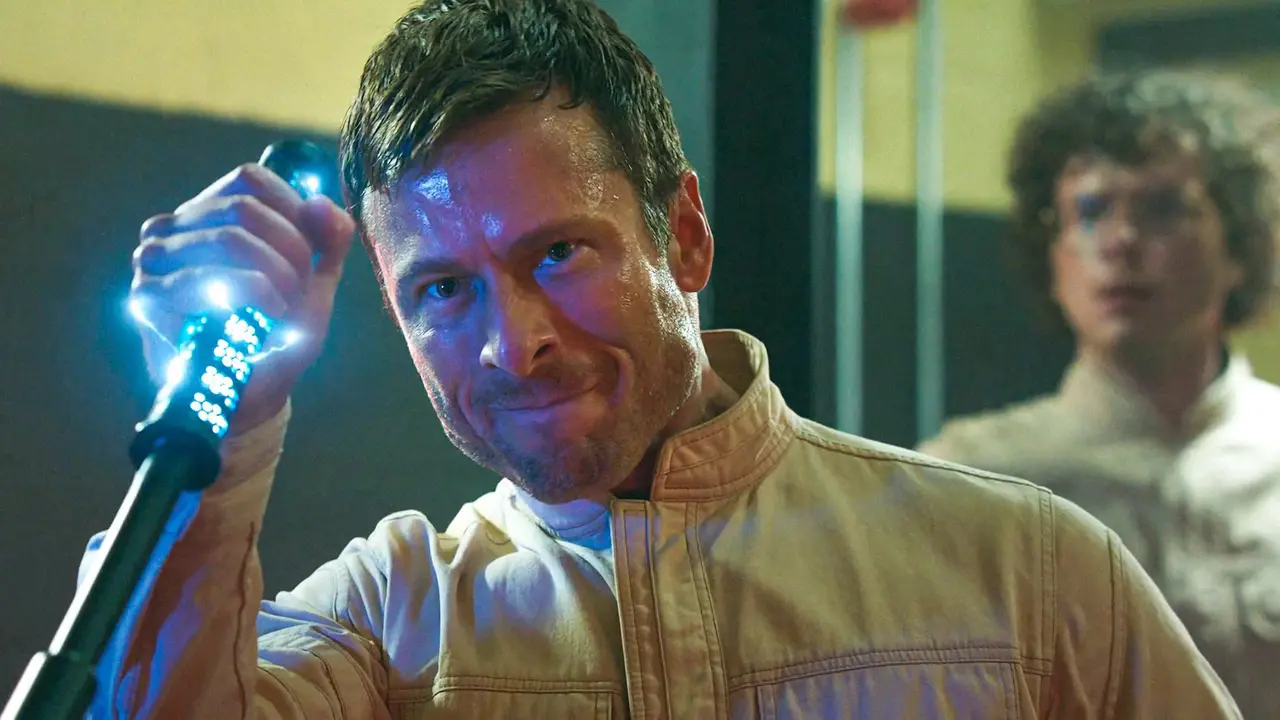 The Running Man Review: Glen Powell Wows Critics in Stephen King Adaptation