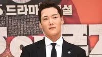 Choi Jin Hyuk (Soompi)