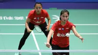Aksi ganda putri Della Destiara Haris/Rizki Amelia Pradipta pada Kejuaraan Beregu Campuran Asia 2019 di Nanning, China, Selasa (19/3/2019). (PBSI)