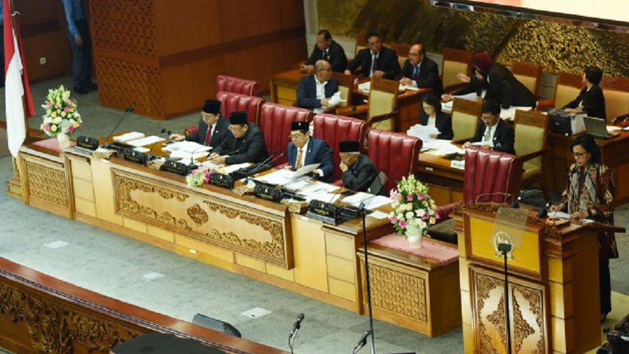 DPR Beri Catatan ke Sri Mulyani soal Target RAPBN 2019