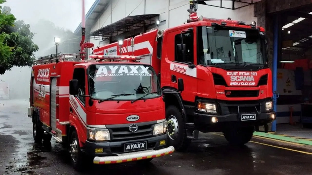 Truk pemadam kebakaran