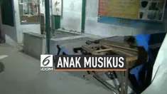 Tidak boleh ngutang di sebuah warung kecil, putra artis Elvy Sukaesih mengamuk merusak warung dan pager rumah pemilik warung. Polisi menangkap pelaku di rumahnya saat tidur.