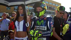 Video godaan gadis paddock motoGP Valencia 2015 dari akun resmi motoGP.