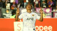 Bek Persik Kediri asal Brasil, Anderson do Nascimento Cameiro. (Bola.com/Gatot Sumitro)