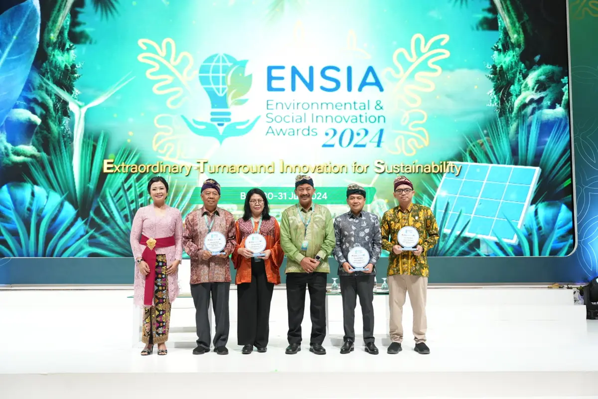PT Sucofindo, bagian dari holding BUMN Jasa Survey (ID Survey), memberikan apresiasi kepada 156 pelaku usaha serta 15 local hero atas inovasi sosial dan lingkungan dalam acara Environmental and Social Innovation Award (ENSIA)