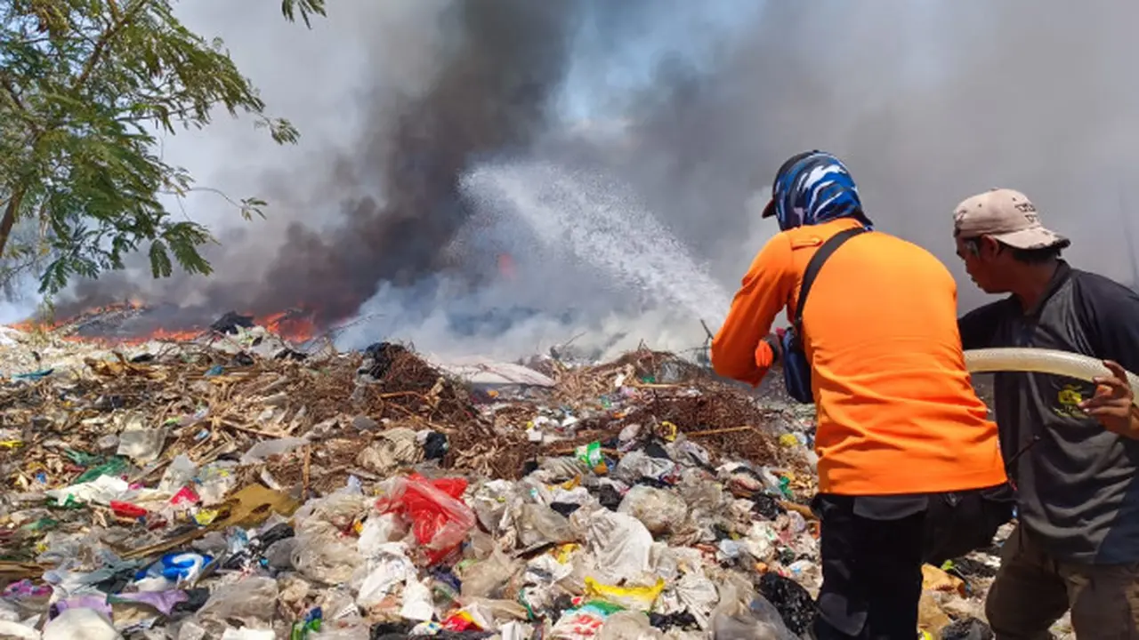 Tetapkan Status Siaga, Wali Kota Cirebon Azis Pastikan Sampah Warga Masih Bisa Terangkut